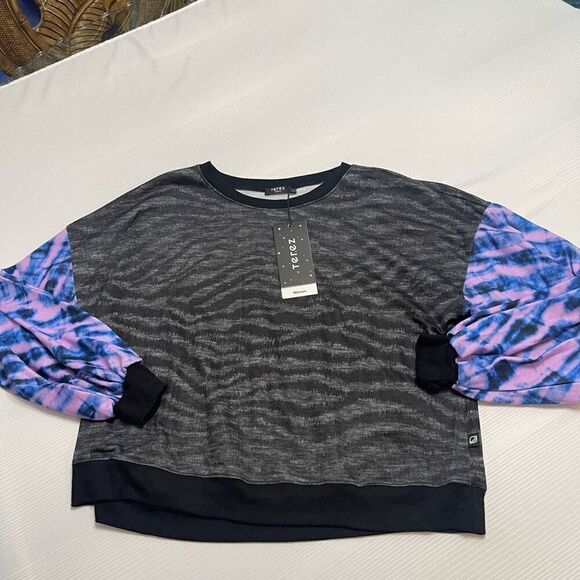 NWT Terez Show Your Stripes Printed Puff Sleeve Sweatshirt Size Medium New - Picture 1 of 11